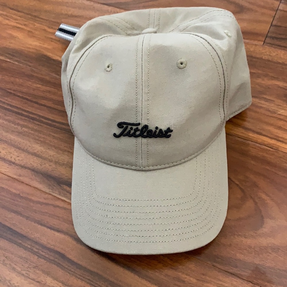 Titleist hat